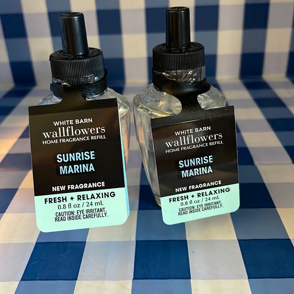 BATH AND BODY WORKS SUNRISE MARINA WALLFLOWER REFILLS x 2 NWT